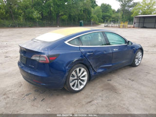 Tesla Model 3 foto 5