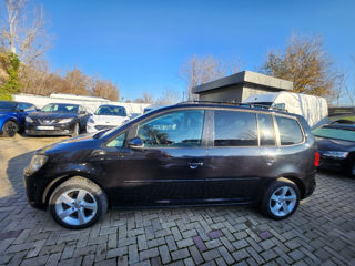 Volkswagen Touran foto 16