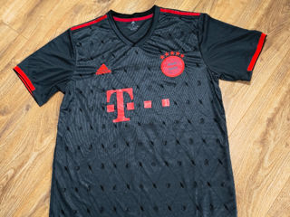 Bayern munchen 2022 adidas футболка