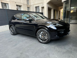 Porsche Cayenne foto 1