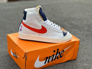 Кроссовки - Nike Blazer Mid 77 EMB NBA - Ghete foto 1