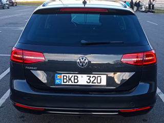 Volkswagen Passat foto 3