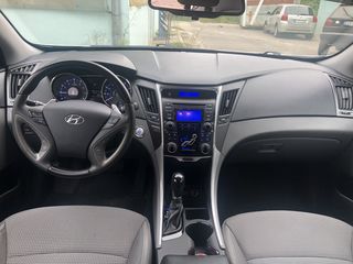 Hyundai Sonata foto 6