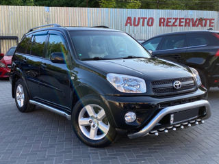 Toyota Rav 4 foto 4