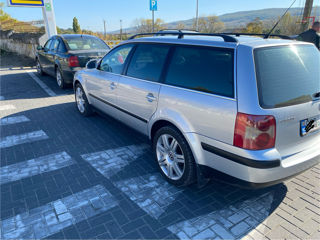 Volkswagen Passat foto 2