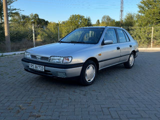 Nissan Sunny foto 3