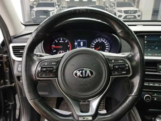 KIA K5 foto 15