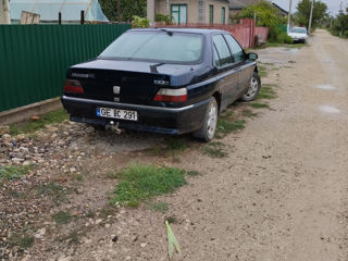 Peugeot 605 foto 2