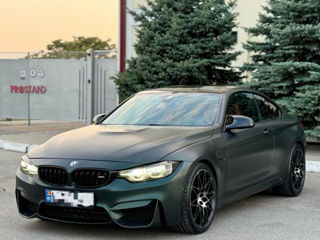 BMW M4 foto 3