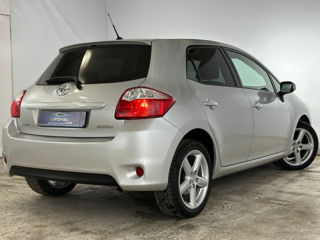 Toyota Auris foto 3