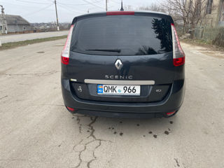 Renault Grand Scenic foto 8