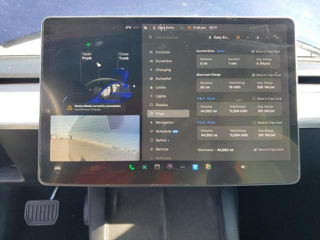 Tesla Model 3 foto 9