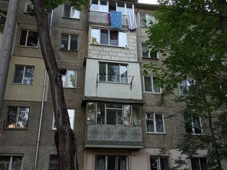 Ремонт и реставрация балконов, кладка газоблоков, замена, демонтаж, перил парапетов, окна на балкон foto 6