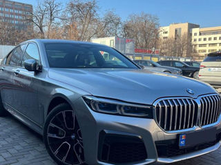 BMW 7 Series foto 2