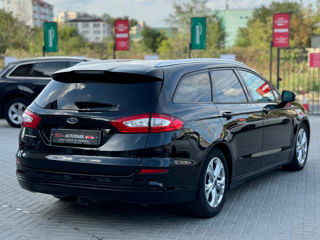 Ford Mondeo foto 5