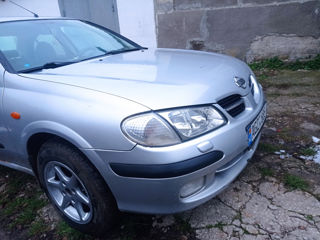 Nissan Almera foto 2