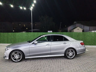 Mercedes E-Class foto 2