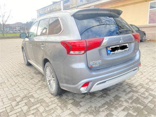 Mitsubishi Outlander foto 5