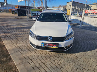 Volkswagen Passat foto 2