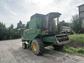 Combina John Deere 1085 Hydro/4 + heder (floarea soarelui si grau) foto 3