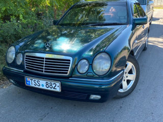 Mercedes E-Class