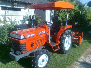 Tractor Kubota L-1, 235 foto 2