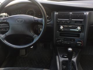 Toyota Carina foto 7