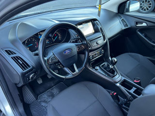 Ford Focus foto 6