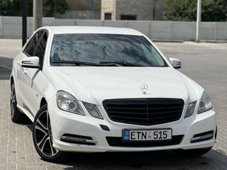 Mercedes E-Class foto 2