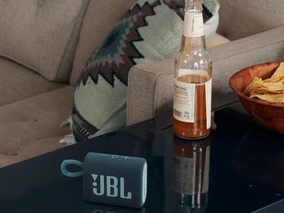 JBL Go 3 - малютка с бомбическим звуком! Посмотри! foto 11