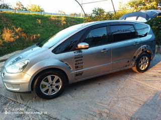 Ford S-Max foto 9