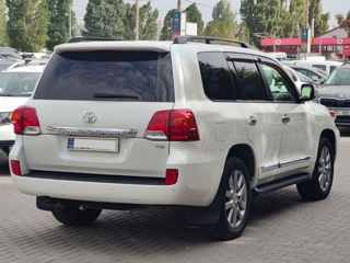 Toyota Land Cruiser foto 3