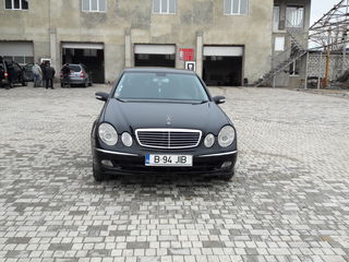 Mercedes E Class foto 8