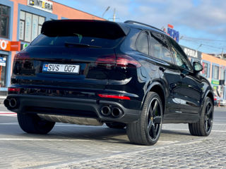 Porsche Cayenne foto 4