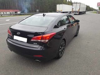 Hyundai i40 foto 1