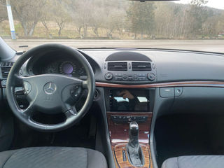 Mercedes E-Class foto 6