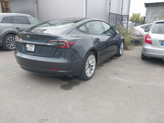 Tesla Model 3 foto 3