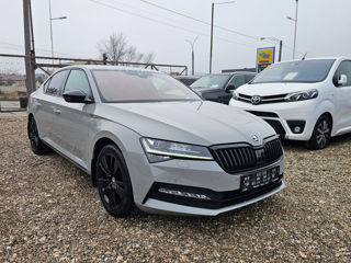 Skoda Superb foto 3