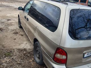 KIA Carnival foto 6