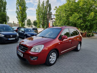 KIA Carens foto 3