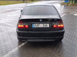 BMW 3 Series foto 3