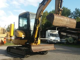 Bobcat excavator basculante foto 3