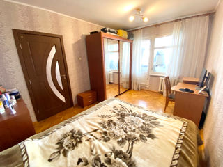 Apartament cu 3 camere, 70 m², Botanica, Chișinău foto 4