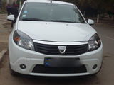 Dacia Sandero foto 2