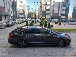 Skoda Superb foto 4