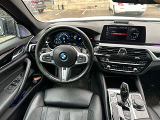 BMW 5 Series foto 4