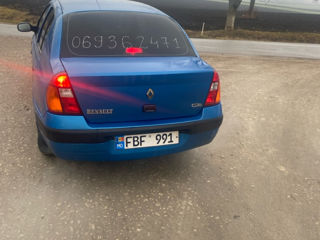 Renault Clio foto 4