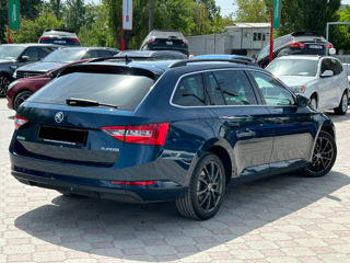 Skoda Superb foto 4