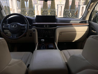 Lexus LX Series foto 7