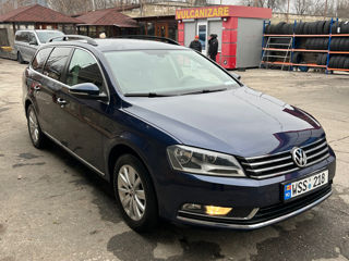 Volkswagen Passat foto 2